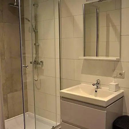 Vallis Hotel *
