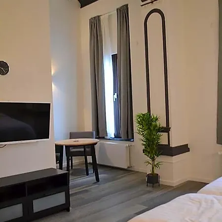 Vallis Hotel *